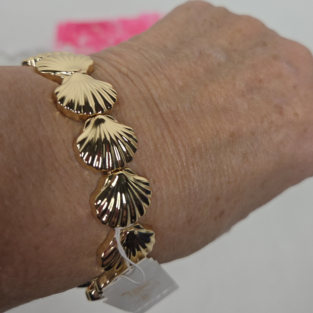 Lilly Pulitzer Gold Sea Shell Bangle Bracelet NWT